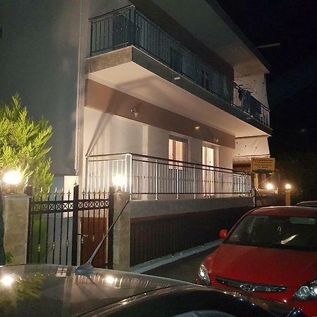 Dimitris Apartments Νέα Πλάγια Εξωτερικό φωτογραφία